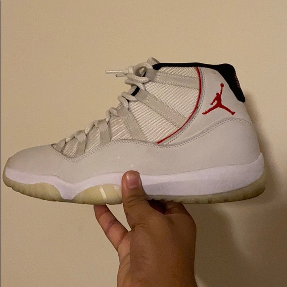 Jordan 11 - Picture 1 of 2